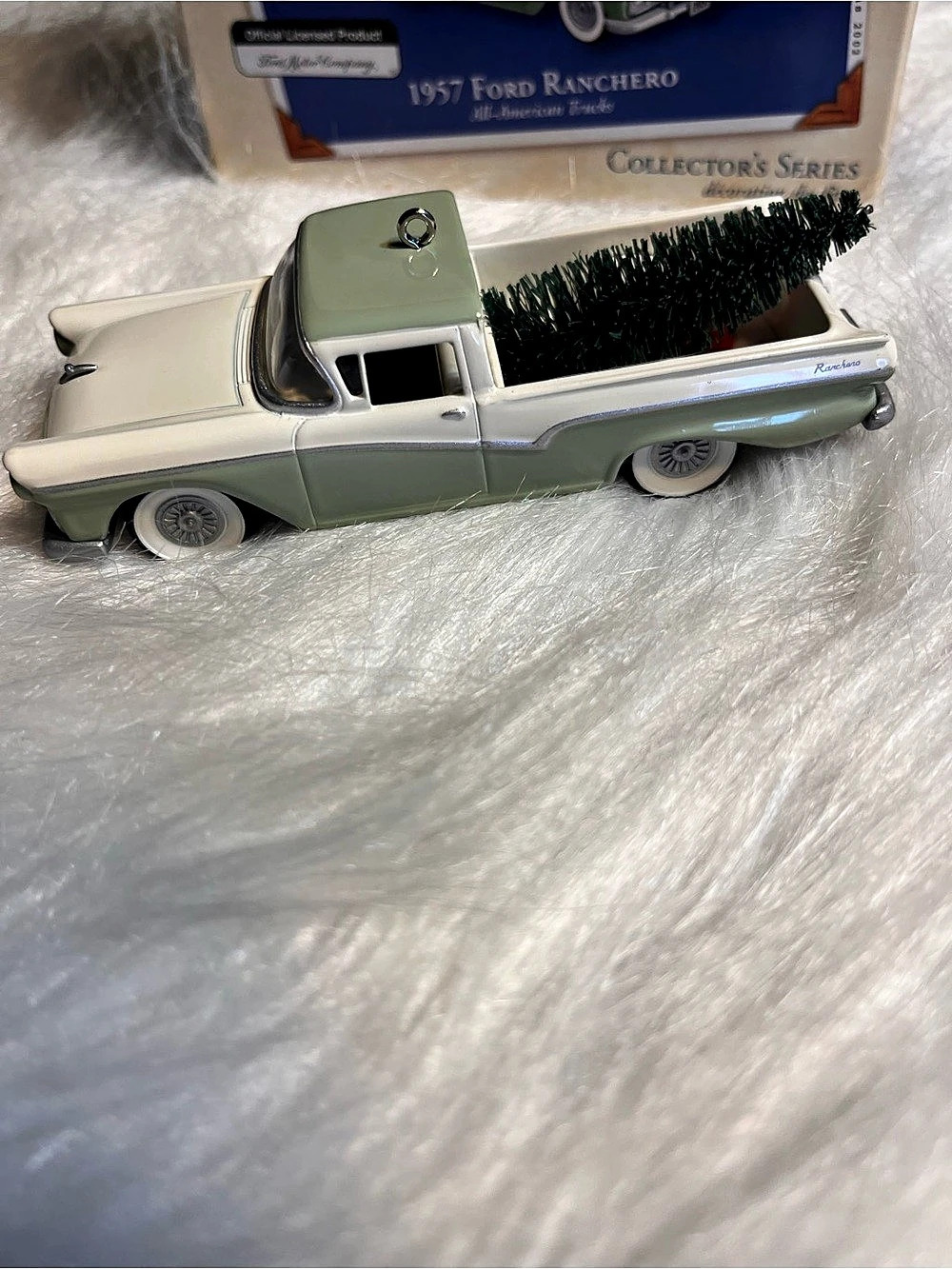 Hallmark 1957 Ford Ranchero Die-Cast Christmas Ornament Green & White